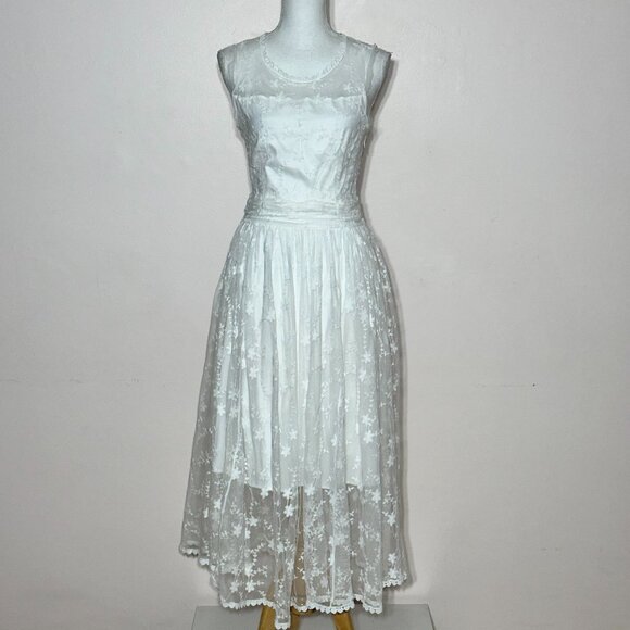 Metisu White Net with Crochet Floral Vine Design  Size S - Picture 1 of 5